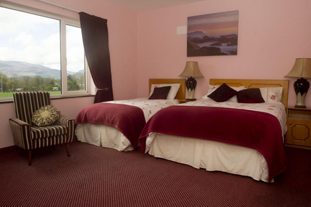 Reeks View Bed & Breakfast Teernaboul Exterior photo